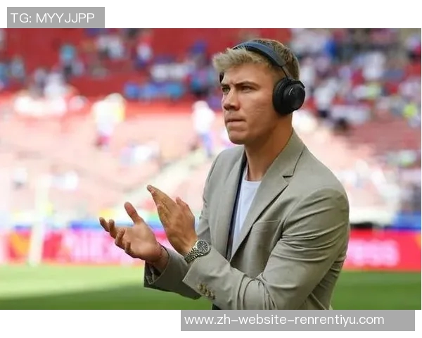 曼联计划引援两名前锋霍伊伦德前景堪忧拉爵转会恐难成交